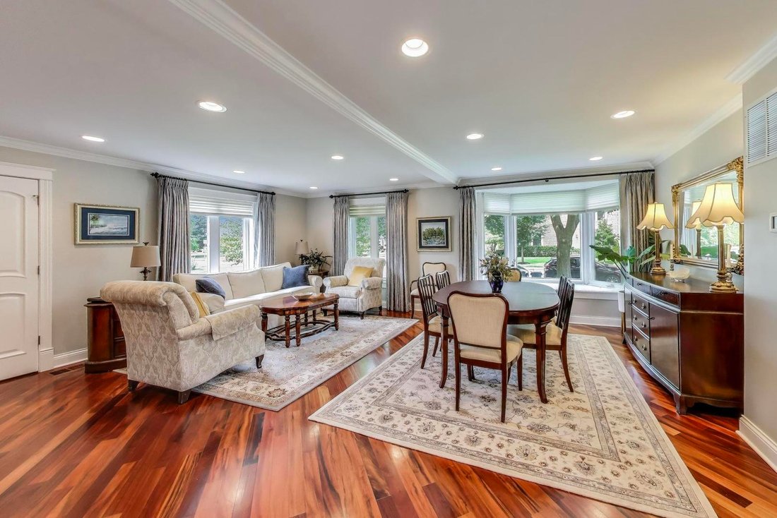 House in Lincolnwood, Illinois, United States 4 - 17652868