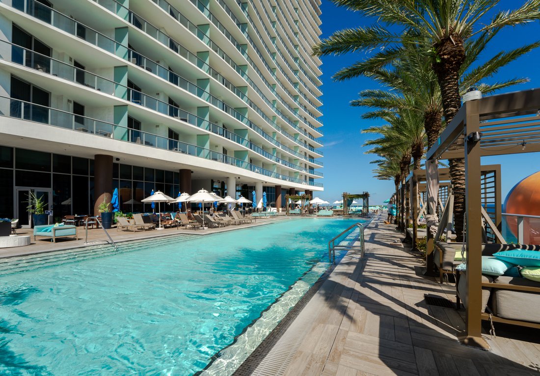 Condo in Hallandale Beach, Florida, United States 4 - 17653465