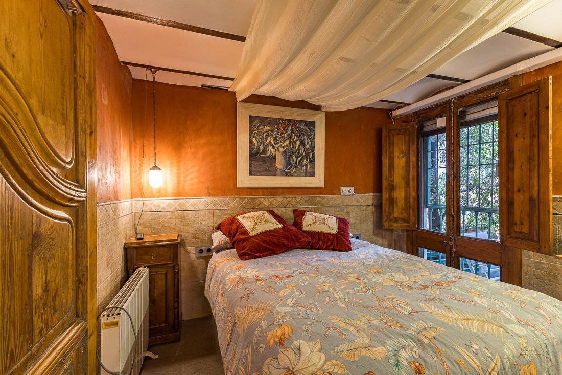 Apartment in Ciutat Vella, Barcelona, Spain 2 - 17649870