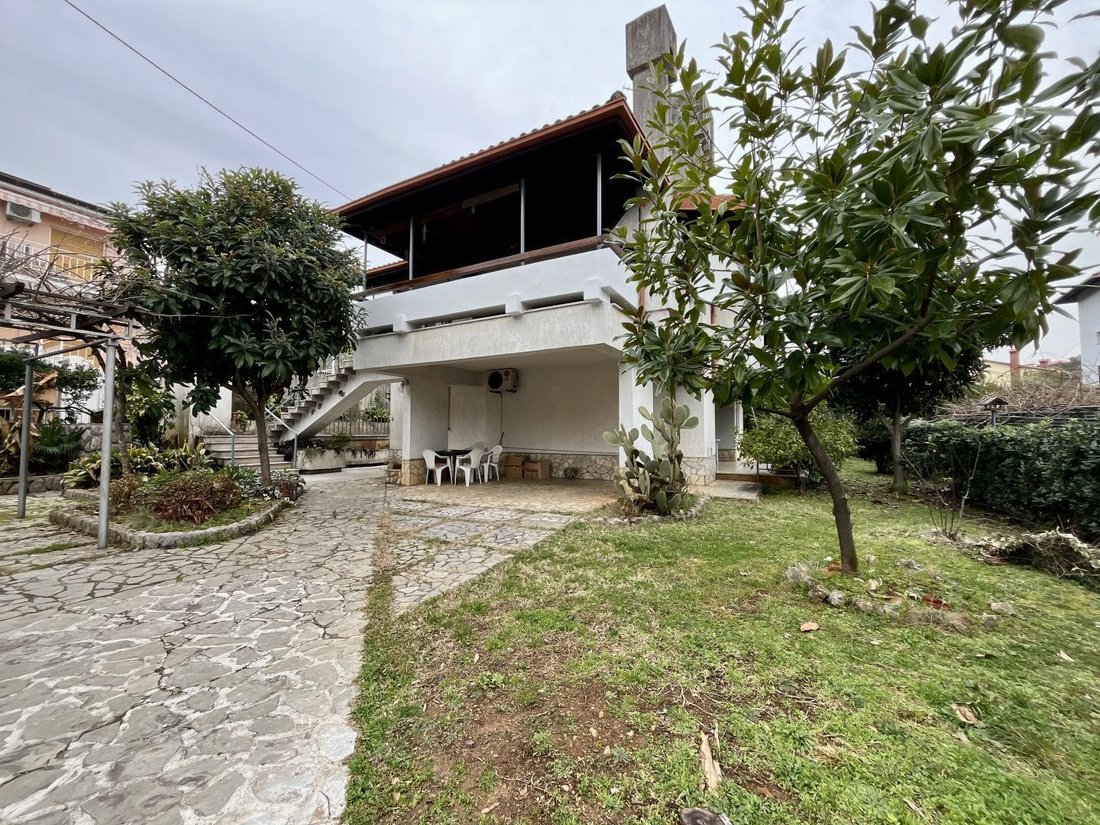 Villa in Opcina Lovran, Primorje-Gorski Kotar County, Croatia 1 - 17656476