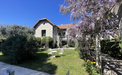 House in Ouest Sud, Vaison-la-Romaine, France 1