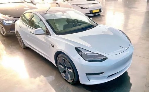 2022 Tesla Model 3 Long Range Sedan 4D in Los angeles, CA, United States 1