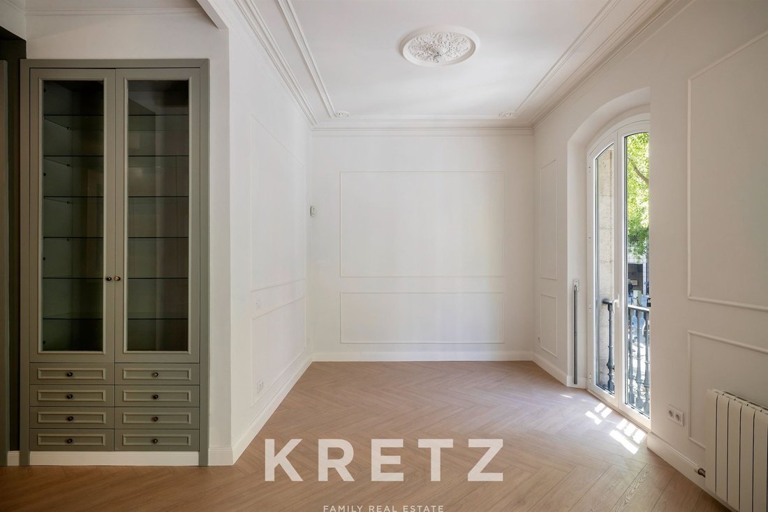 Apartment in Eixample, Barcelona, Spain 5 - 17650416