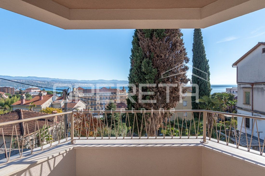 Apartment in Grad Opatija, Primorje-Gorski Kotar County, Croatia 1 - 17656108