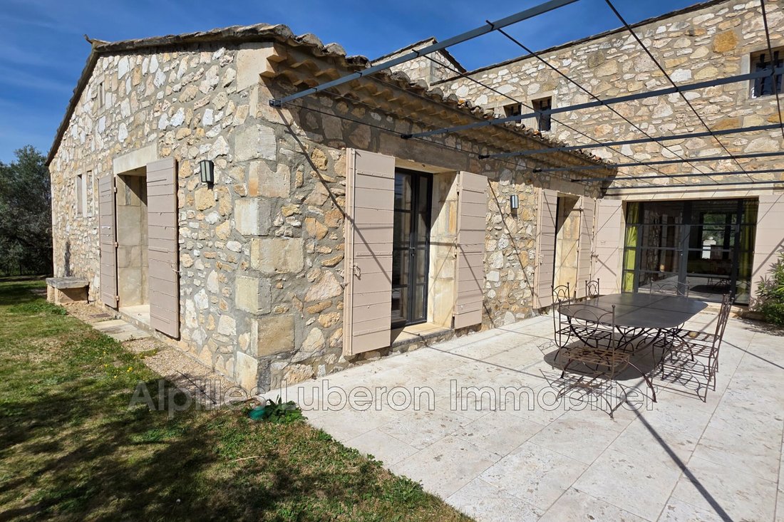 Villa in Eygalières, Provence-Alpes-Côte d'Azur, France 3 - 17652310