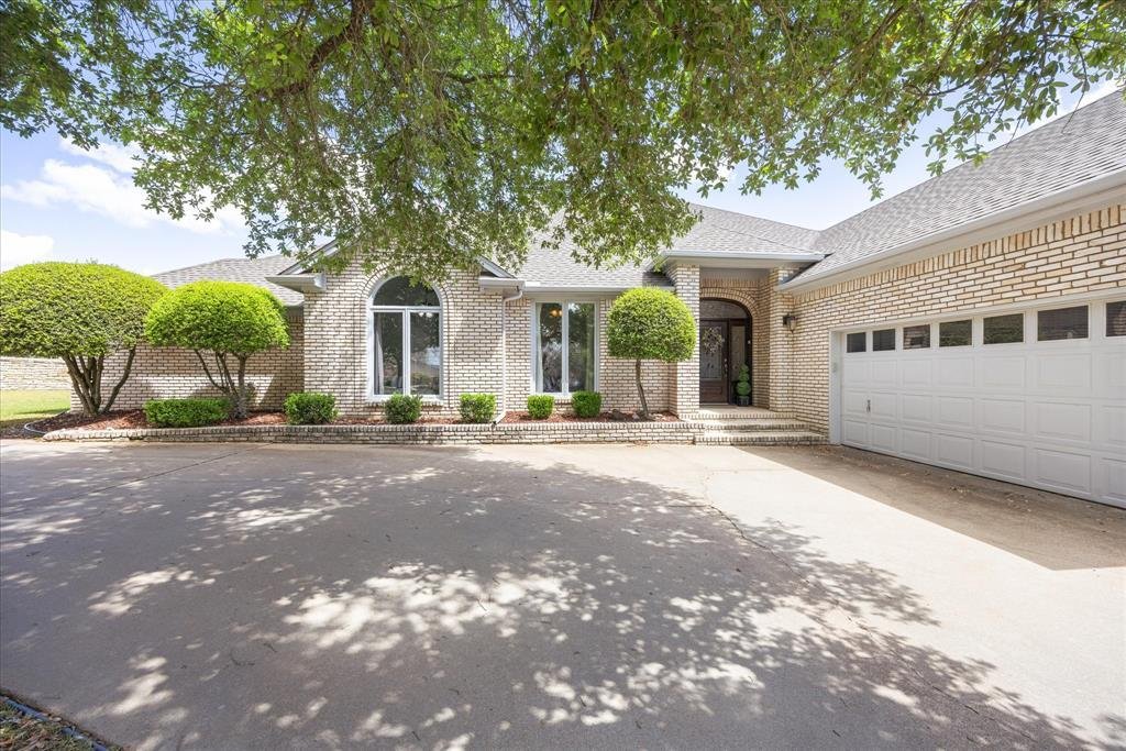 House in Granbury, Texas, United States 2 - 17654176