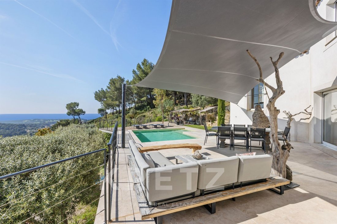 House in Saint-Cyr-sur-Mer, Provence-Alpes-Côte d'Azur, France 1 - 17650347