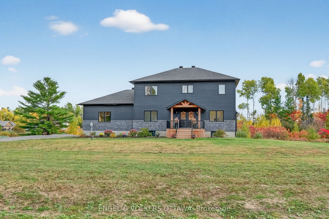House in Arnprior, Ontario, Canada 2 - 17660340