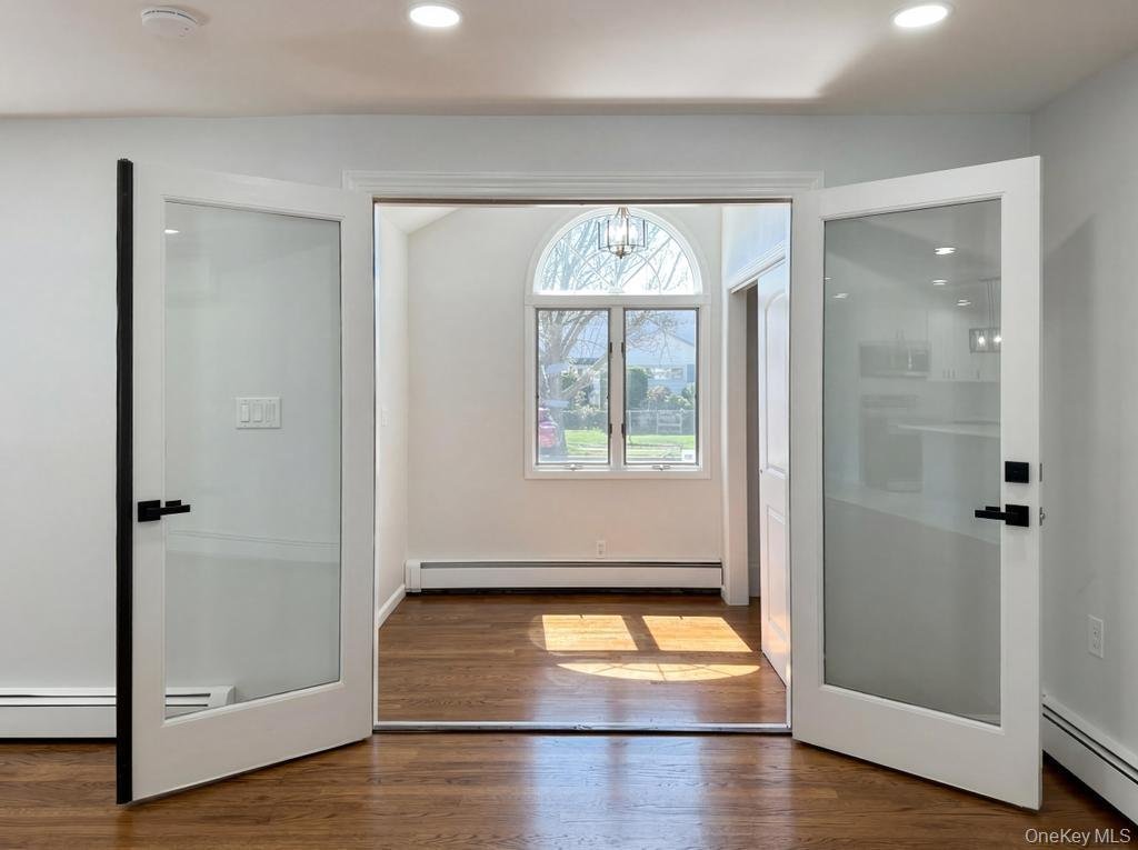 House in Bethpage, New York, United States 4 - 17648458