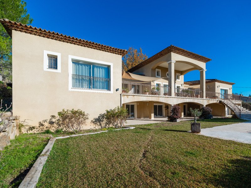Villa in Le Val, Provence-Alpes-Côte d'Azur, France 2 - 17650301