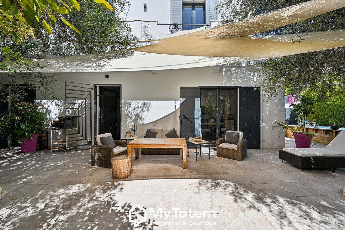 House in Cannes, Provence-Alpes-Côte d'Azur, France 1 - 17619089