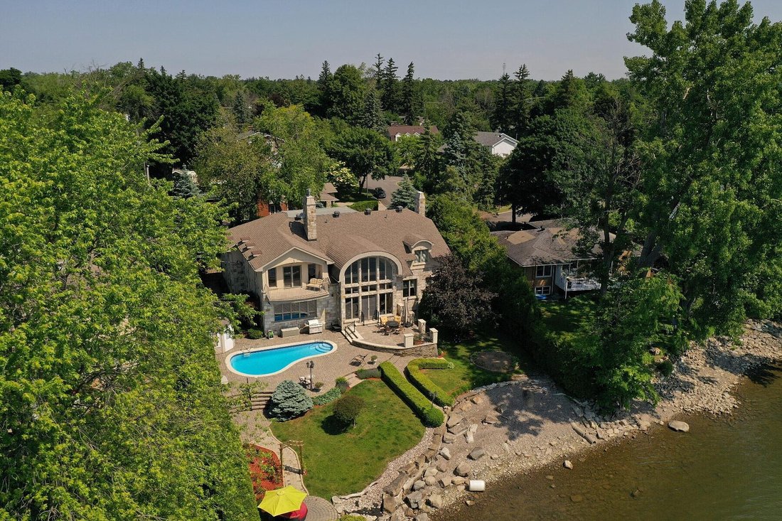 House in Beaconsfield, Quebec, Canada 2 - 17649779