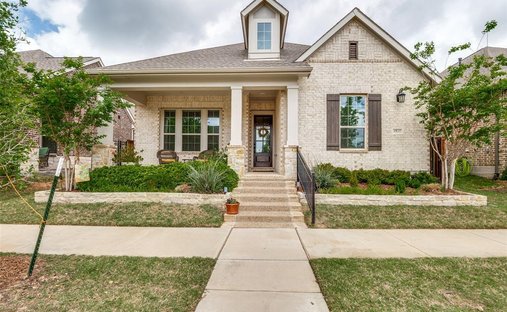 House in Arlington, Texas, United States 1