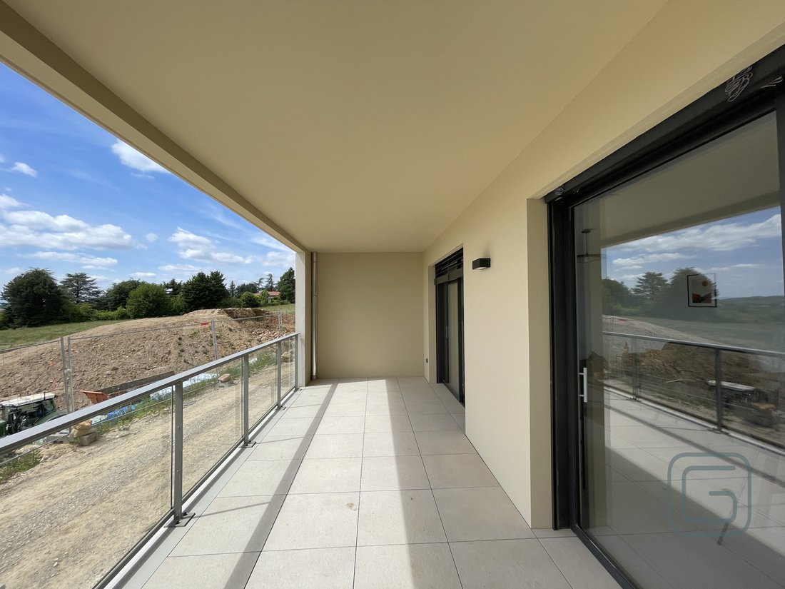 Apartment in Centre et Sud Est, Saint-Didier-au-Mont-d'Or, France 3 - 16497948
