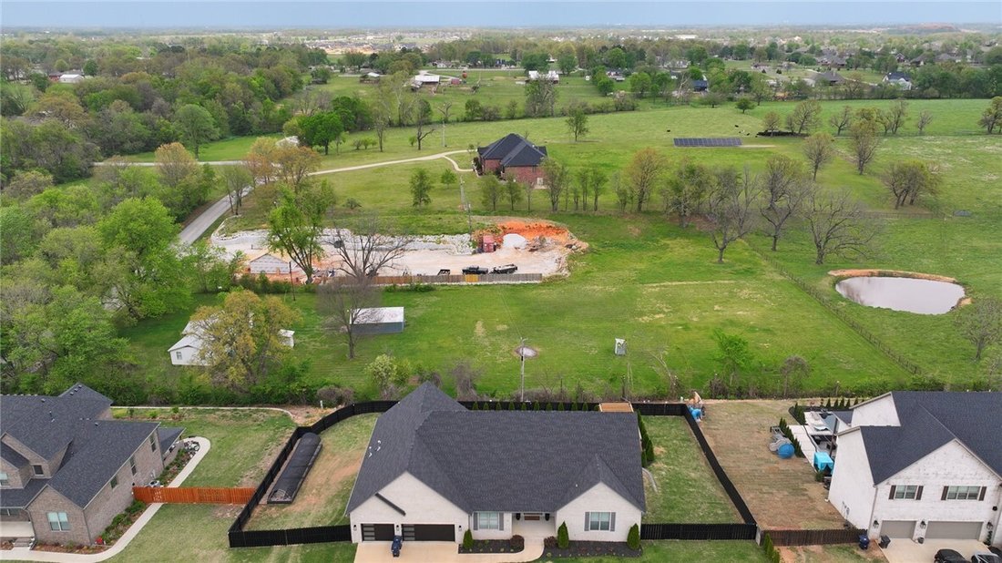 House in Tontitown, Arkansas, United States 2 - 17657757