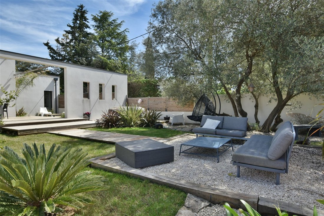 Villa in Nages-et-Solorgues, Occitania, France 5 - 17649946
