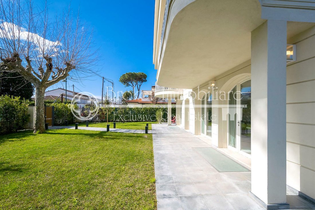 Villa in Center, Forte dei Marmi, Tuscany 5 - 17461116