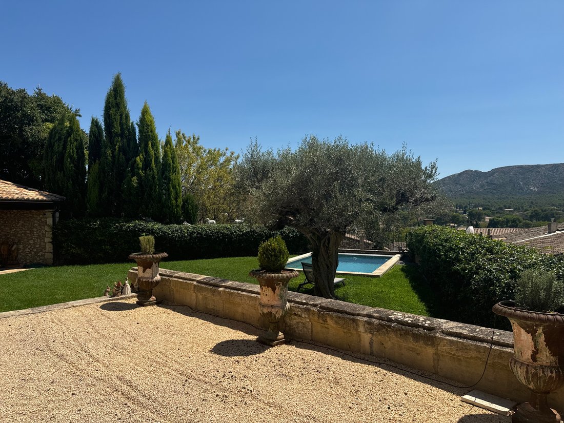House in Eygalières, Provence-Alpes-Côte d'Azur, France 3 - 17658949