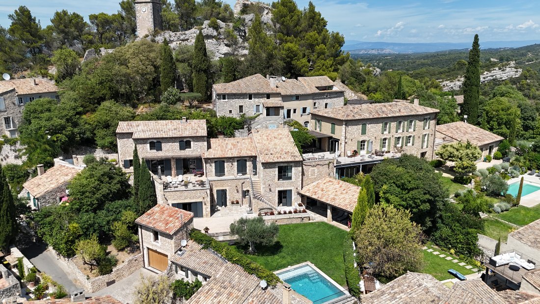 House in Eygalières, Provence-Alpes-Côte d'Azur, France 1 - 17658949