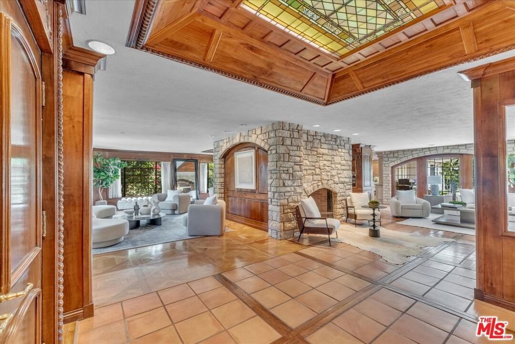 House in Los Angeles, California, United States 2 - 16992256