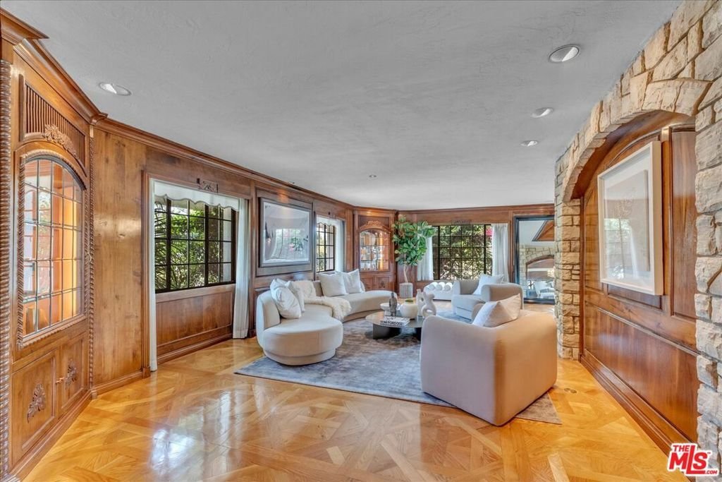House in Los Angeles, California, United States 4 - 16992256