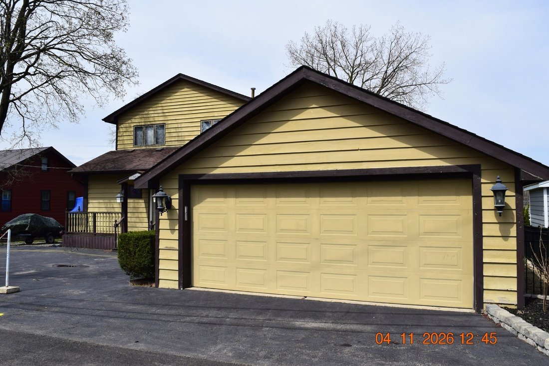 House in Johnsburg, Illinois, United States 1 - 17659100