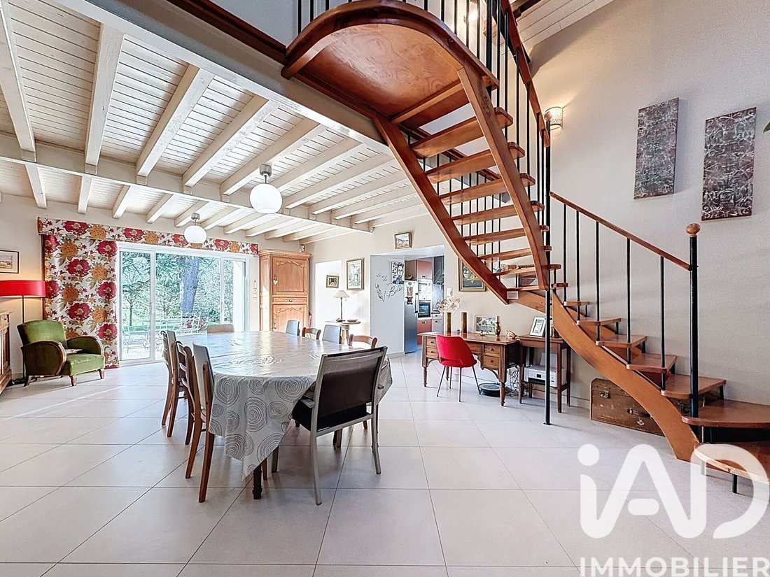 House in Fontaines-d'Ozillac, Nouvelle-Aquitaine, France 5 - 17658887