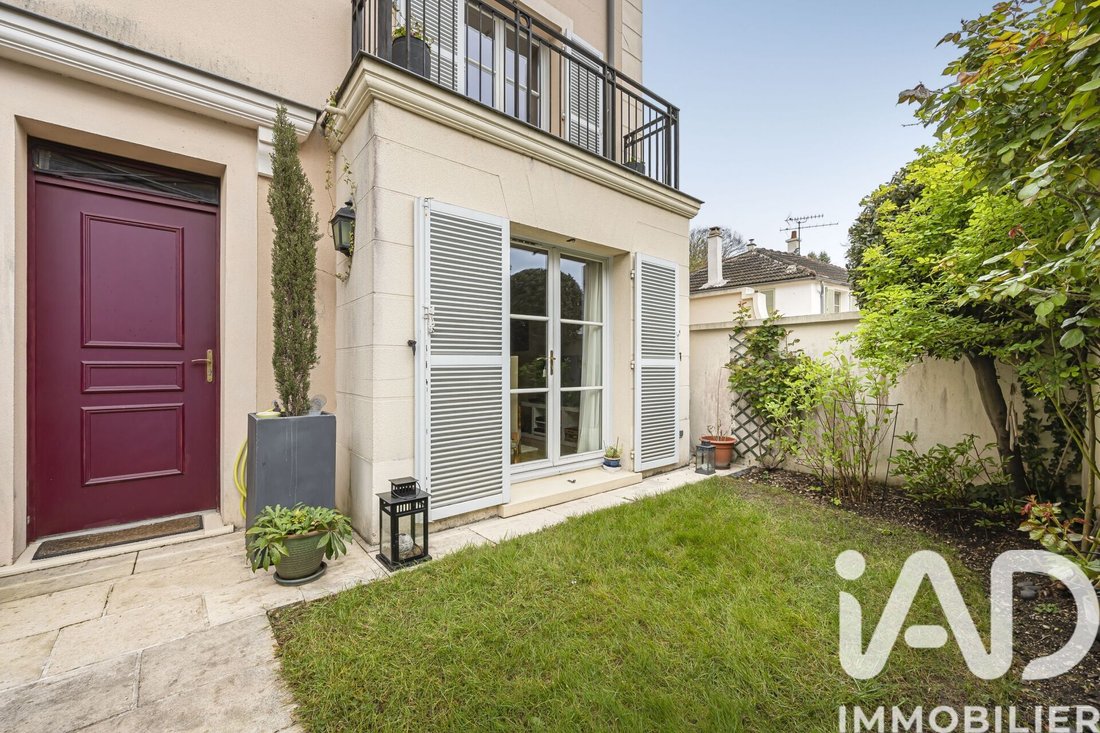 House in Marly-le-Roi, Ile-de-France, France 1 - 17658901