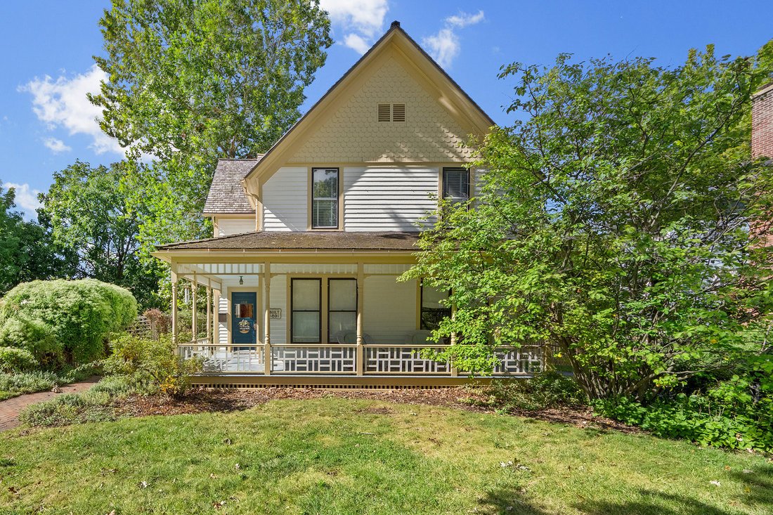 House in Downers Grove, Illinois, United States 2 - 17652896