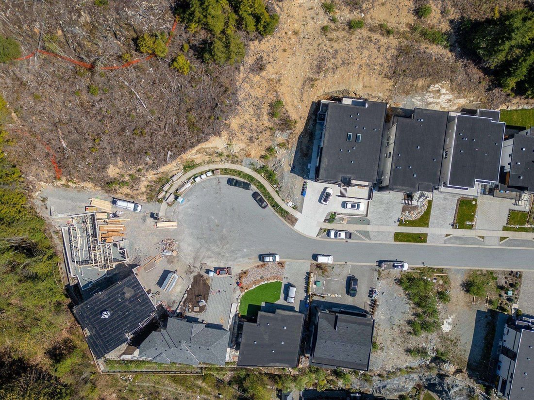 Land in Squamish, British Columbia, Canada 2 - 17655953