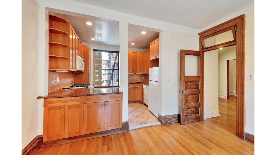 Co Op in New York, New York, United States 3 - 17654237