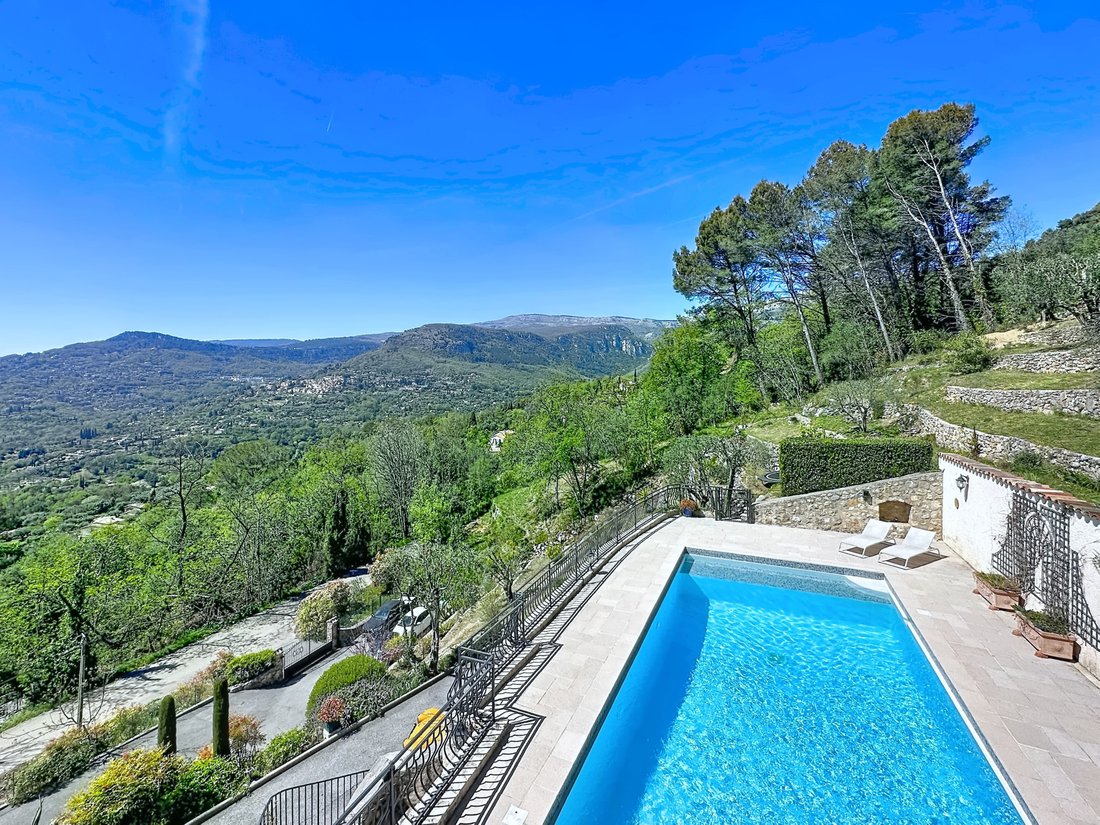 Villa in Tourrettes-sur-Loup, Provence-Alpes-Côte d'Azur, France 5 - 17654335