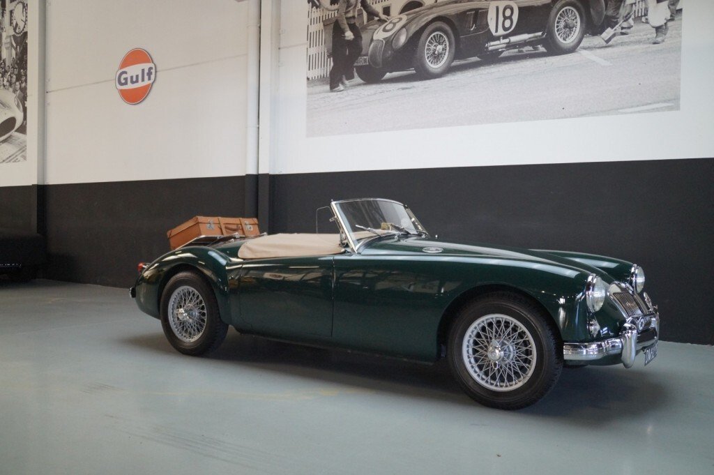 Cabriolet in Etten-Leur, Netherlands 1 - 17655473