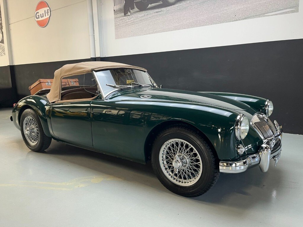 Cabriolet in Etten-Leur, Netherlands 3 - 17655473