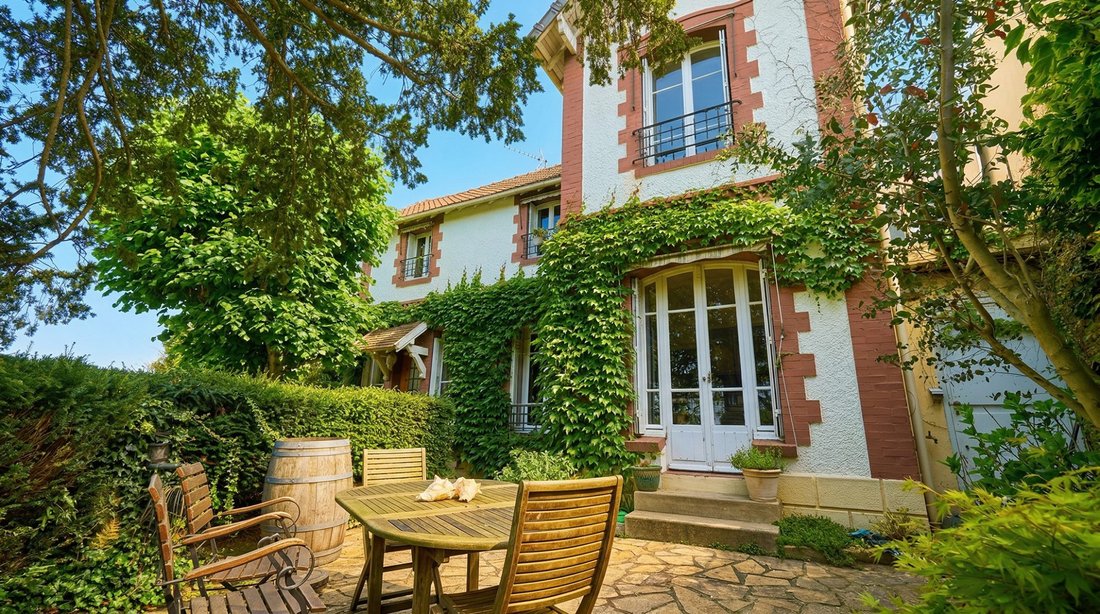 House in Wallon, Le Plessis-Robinson, France 2 - 17656044