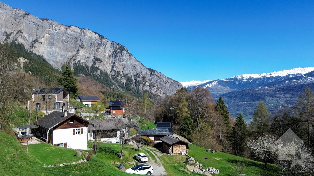 Superb 4,5 Room Chalet On A Plot Of 6'876 M2