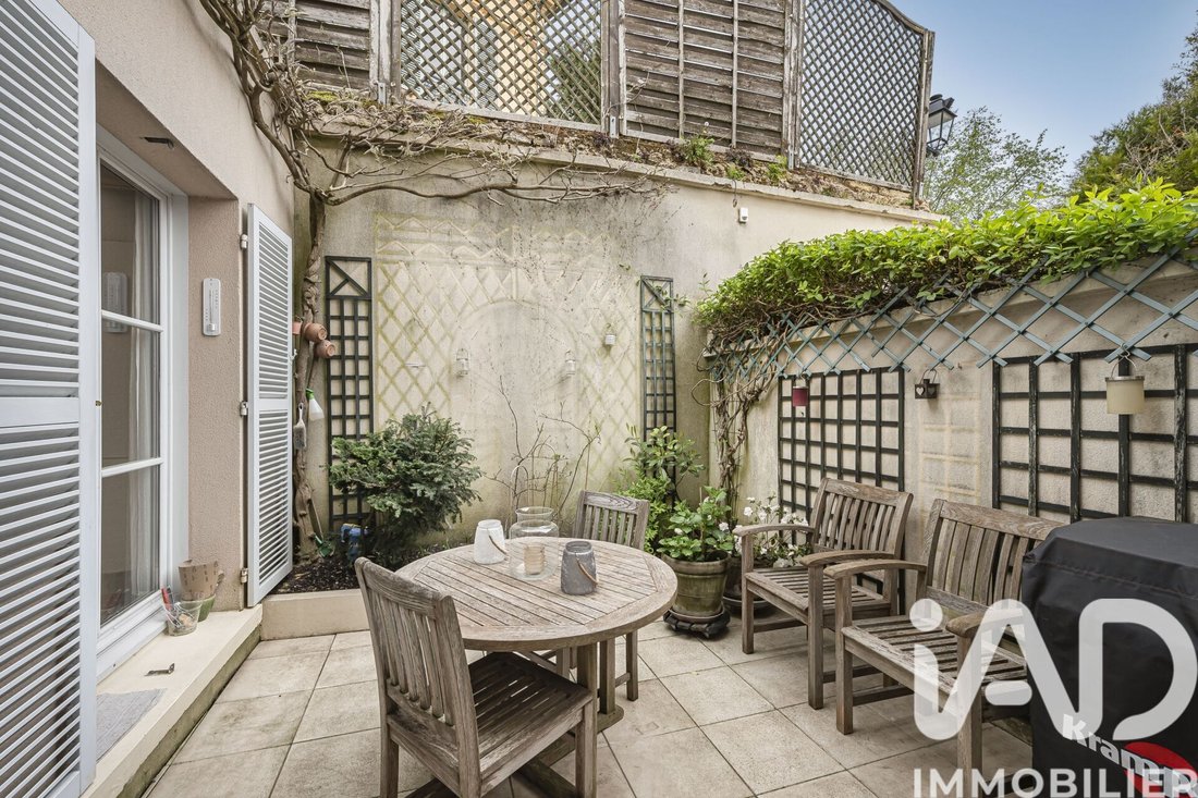 House in Marly-le-Roi, Ile-de-France, France 2 - 17658901