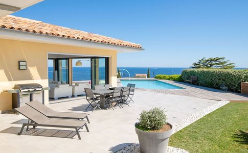 Villa in Nartelle-Noyer-Bellevue-bd des Sardinaux, Sainte-Maxime, France 1