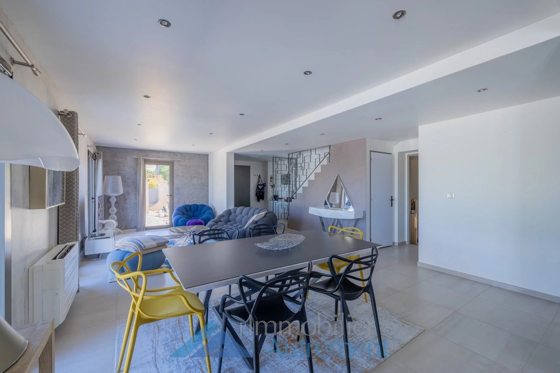 House in Bouc-Bel-Air, Provence-Alpes-Côte d'Azur, France 5 - 17655880