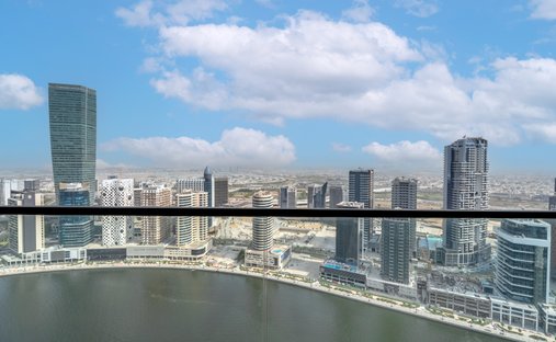 Apartment in Business Bay, Dubai, United Arab Emirates 1