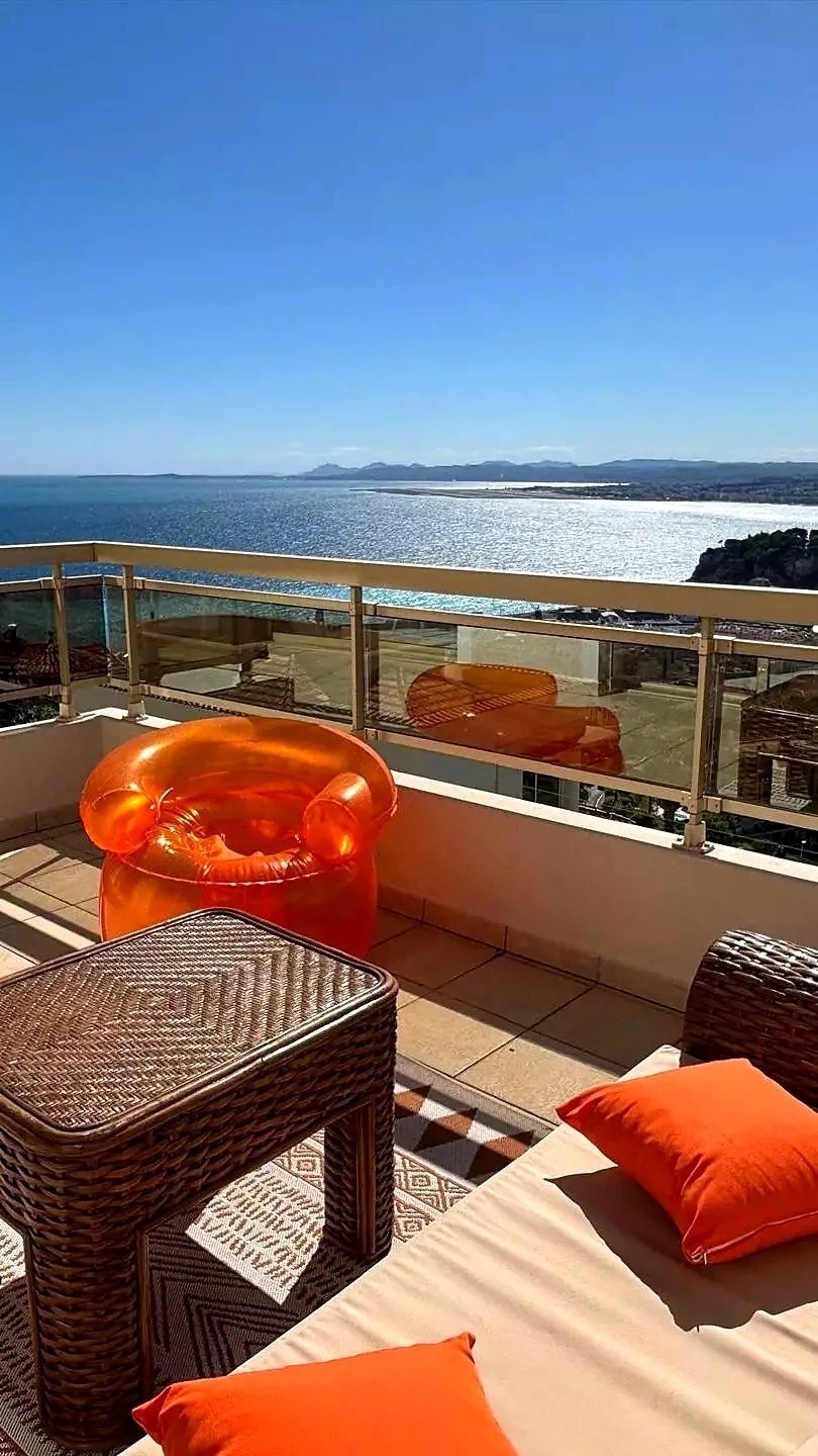 Villa in Mont Boron, Nice, Provence-Alpes-Côte d'Azur 4 - 17656141