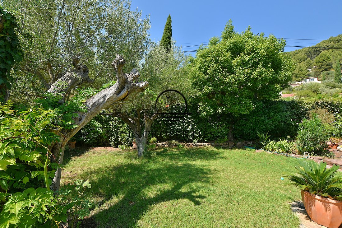 Villa in Les Mauniers, La Farlède, France 3 - 17660117