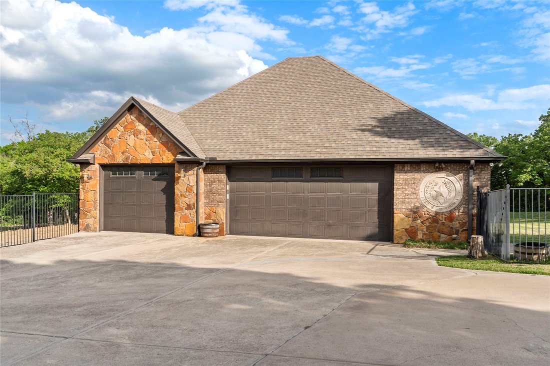 House in White Settlement, Texas, United States 2 - 16999355