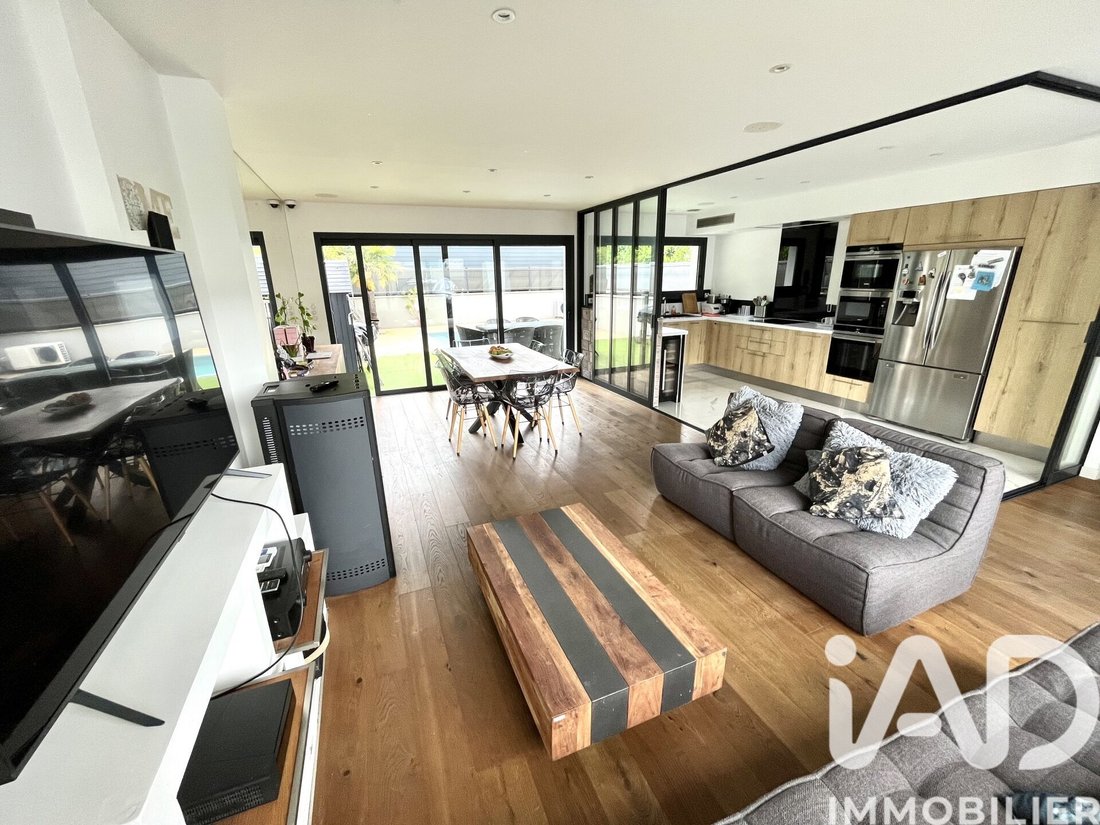 House in Le Monteil-Paul Montagne, Pessac, France 4 - 17658811