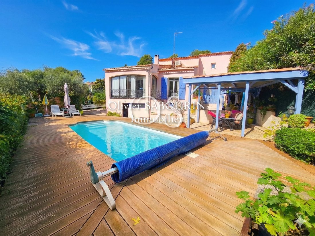 Villa in La Bouverie, Roquebrune-sur-Argens, France 2 - 16937869