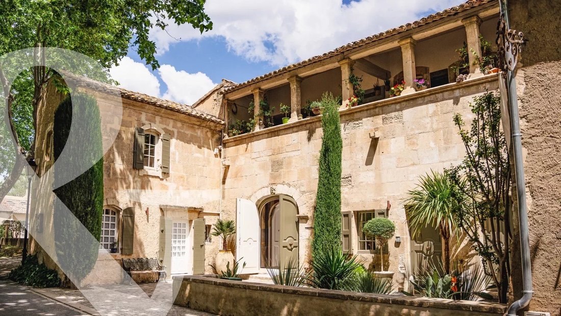 House in Paradou, Provence-Alpes-Côte d'Azur, France 2 - 17629917