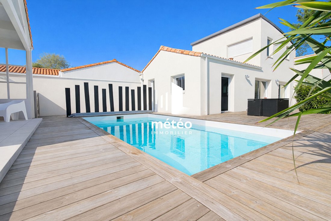 House in La Tranche-sur-Mer, Pays de la Loire, France 1 - 17657908