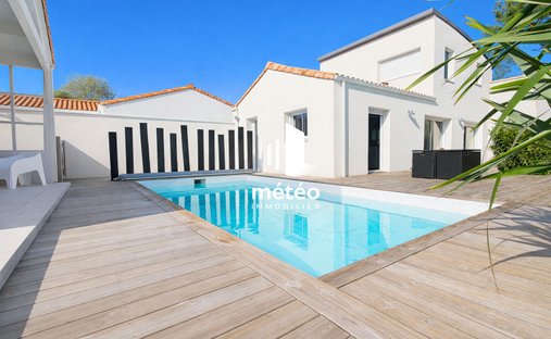 Casa a La Tranche-sur-Mer, Paesi della Loira, Francia 1