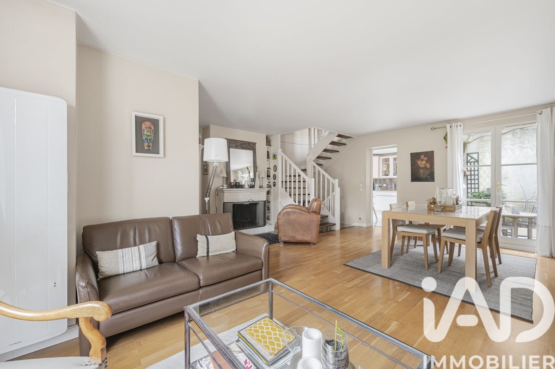 House in Marly-le-Roi, Ile-de-France, France 3 - 17658901