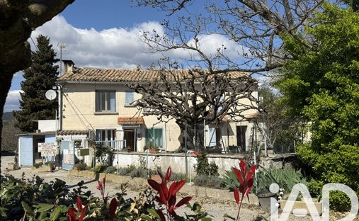 House in Mirabel-aux-Baronnies, Auvergne-Rhône-Alpes, France 1